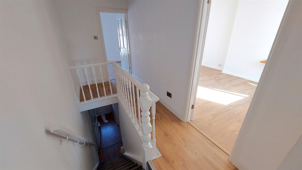 Additional image 4 of 1 bed flat to rentPark Street, Kenfig Hill, Bridgend CF33