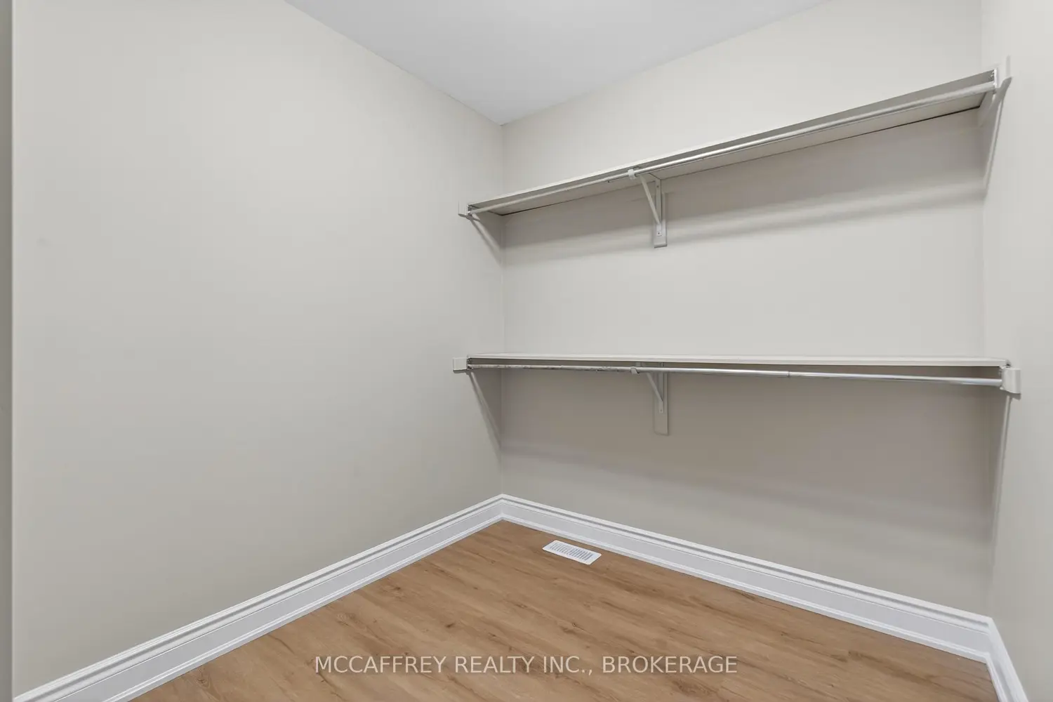 Additional image 11 of 25 Kanvers Way