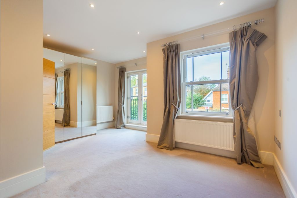 Additional image 13 of 4 bed town house to rentHawtrey Road, Windsor SL4