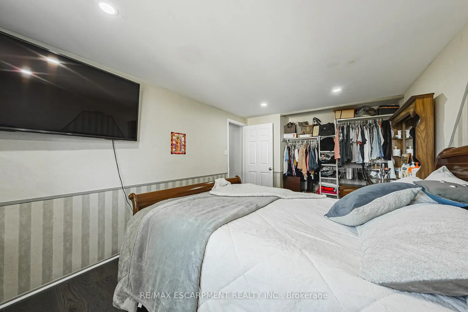 Additional image 6 of 235 Larch Street