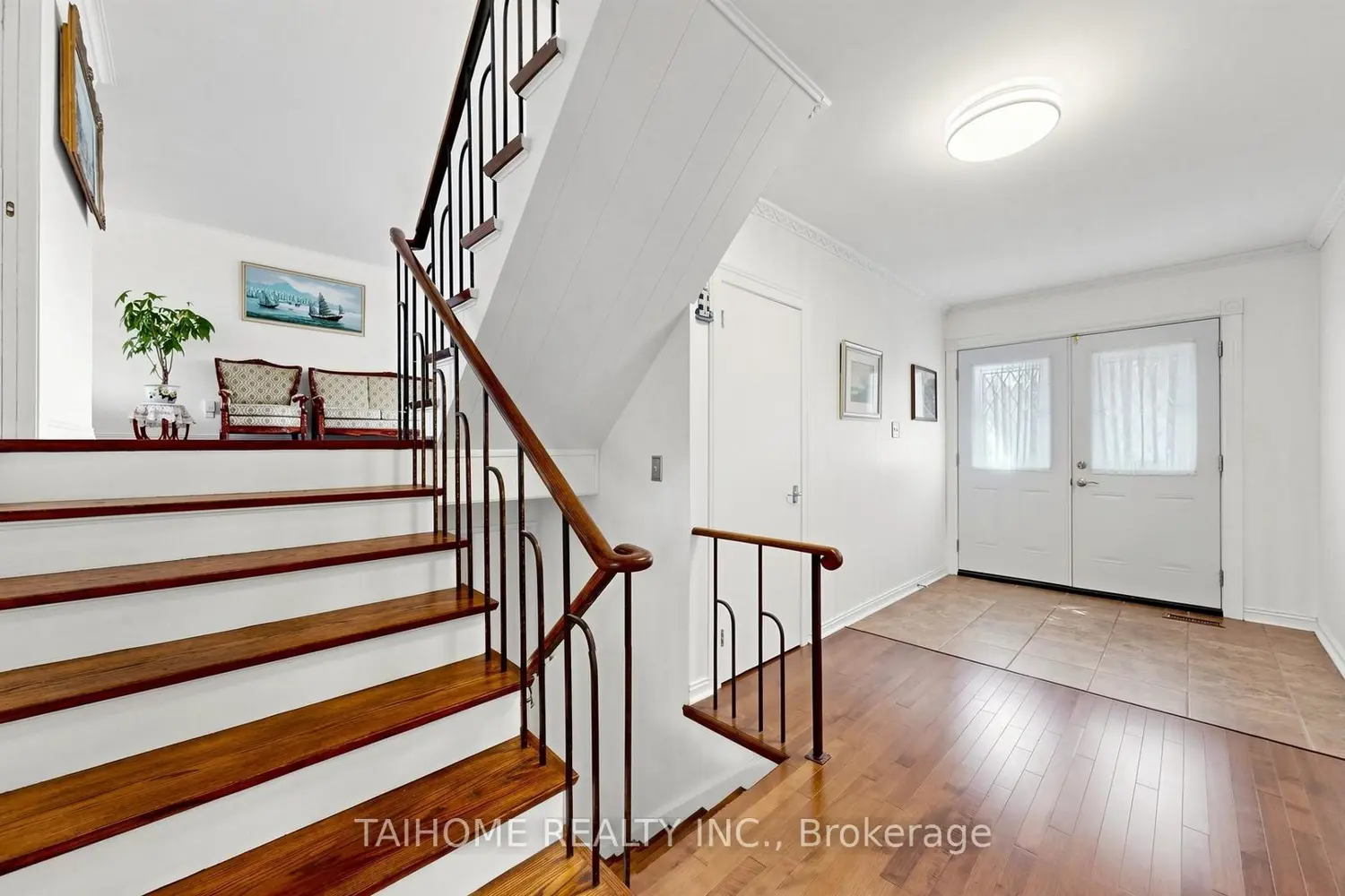72 Bowerbank Drive photo 2