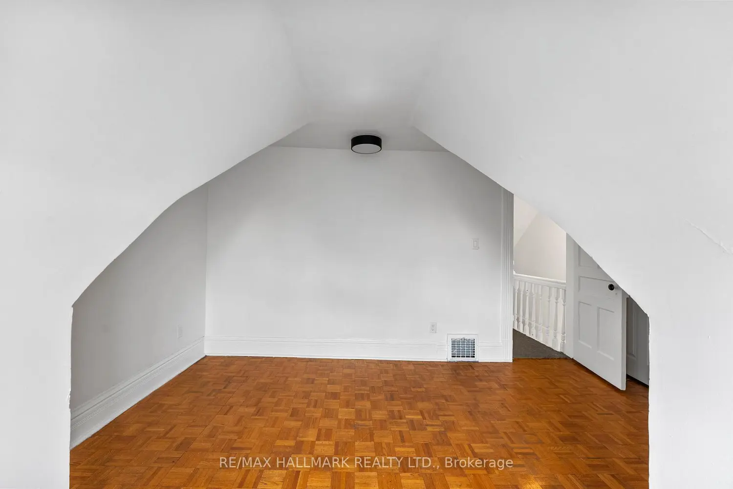 Additional image 12 of 261 Ossington Avenue