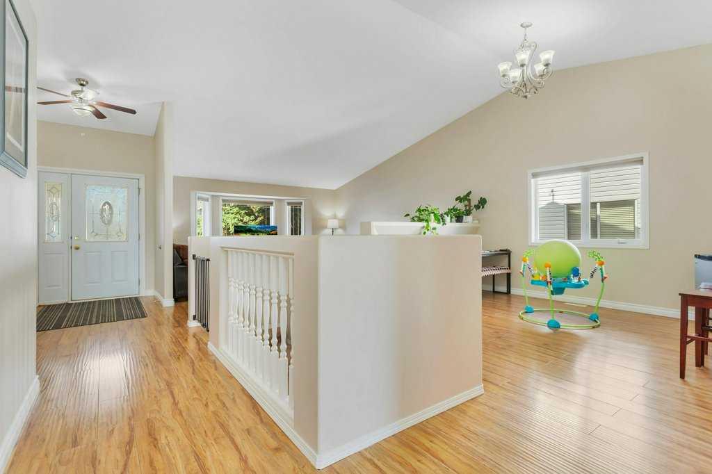Additional image 5 of 50 Westwood Crescent, Sylvan Lake, AB, T4S 1V8
