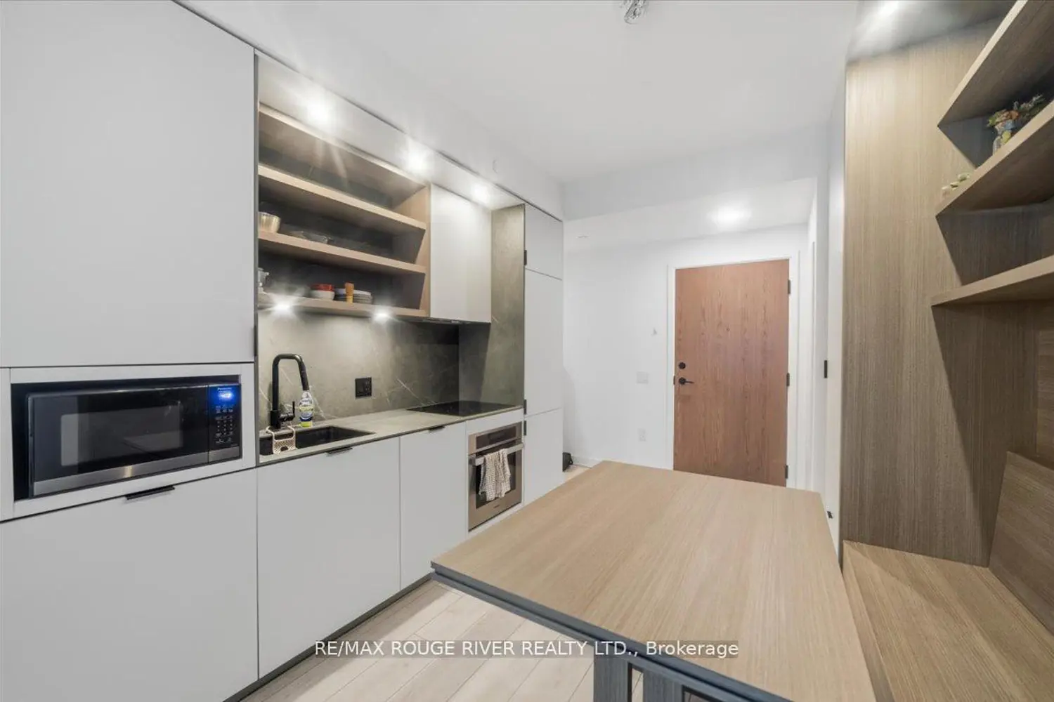 55 Charles Street 3808 photo 5