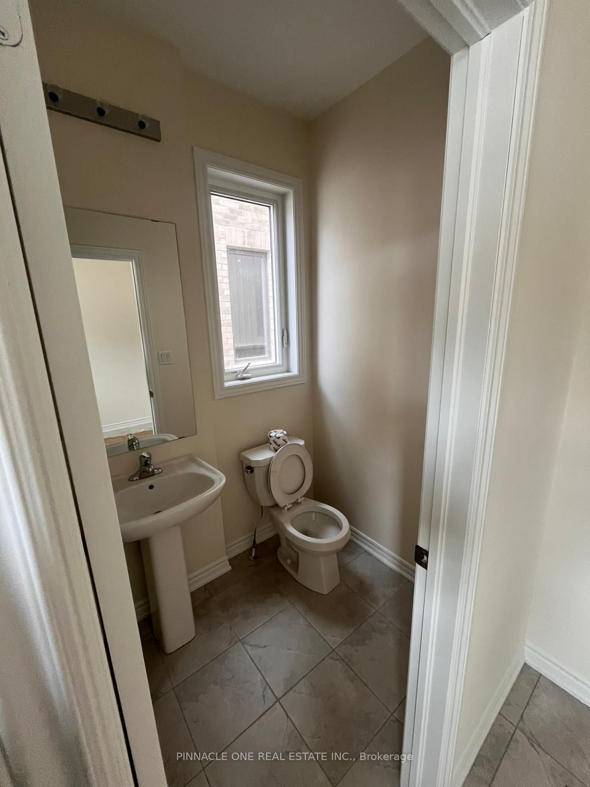 Additional image 3 of 2107 Hallandale Street, Oshawa, ON, L1H 8L7