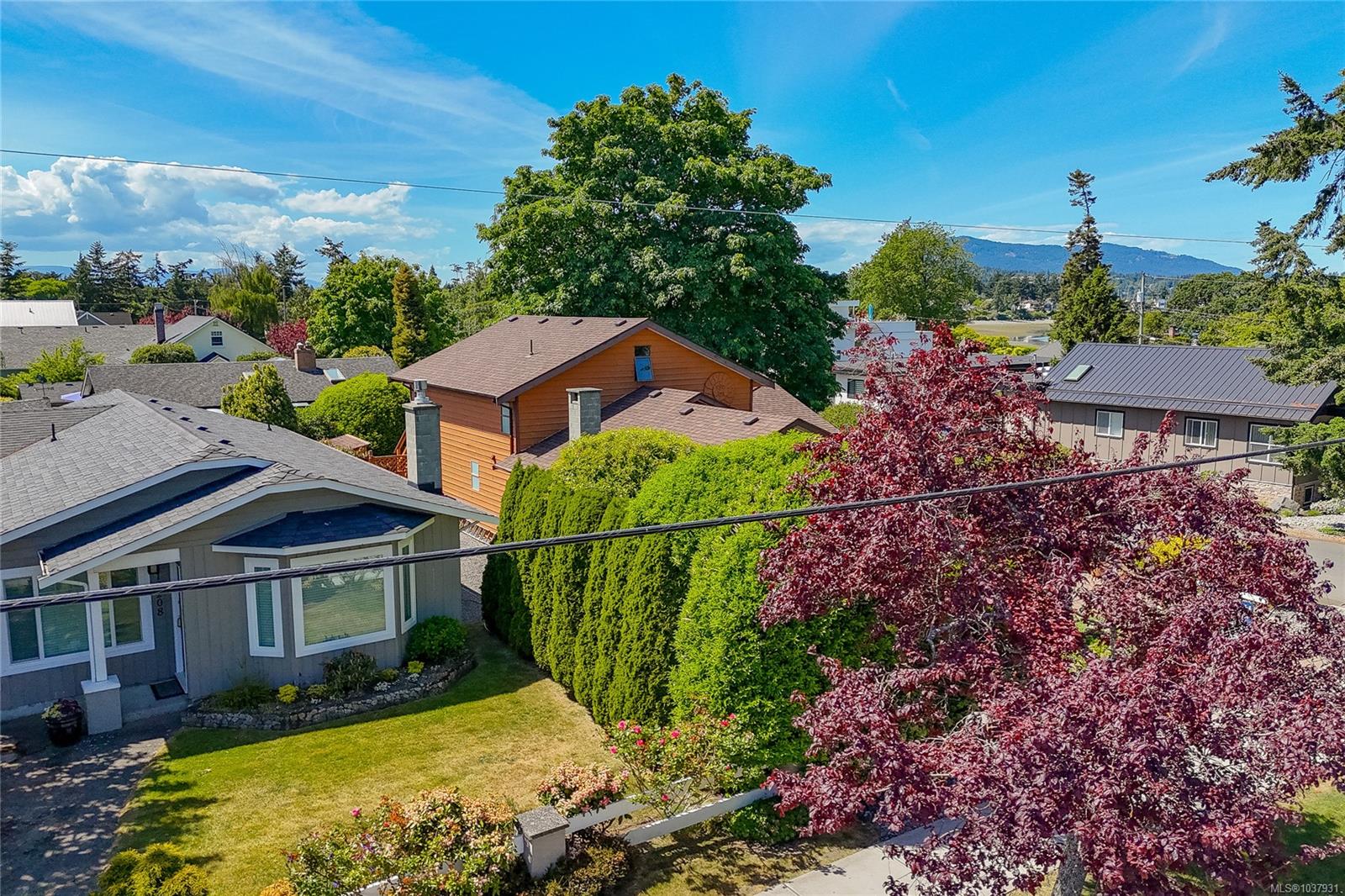 Additional image 5 of 10210 Third Street, Sidney, BC, V8L 3B9
