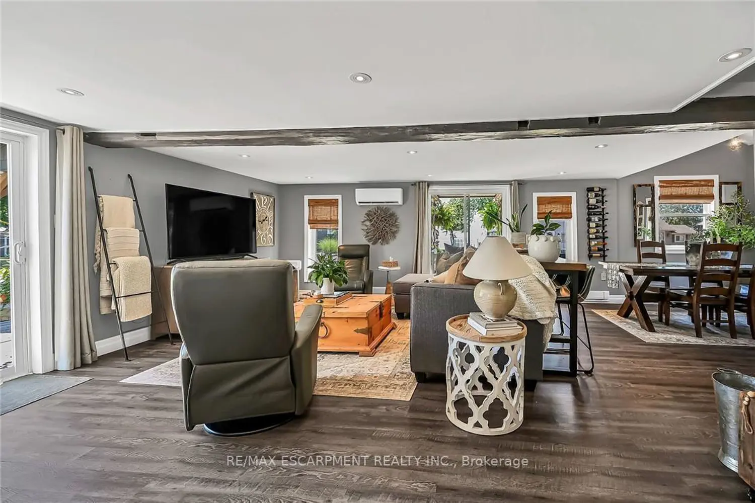 55 Lakeside Drive photo 2