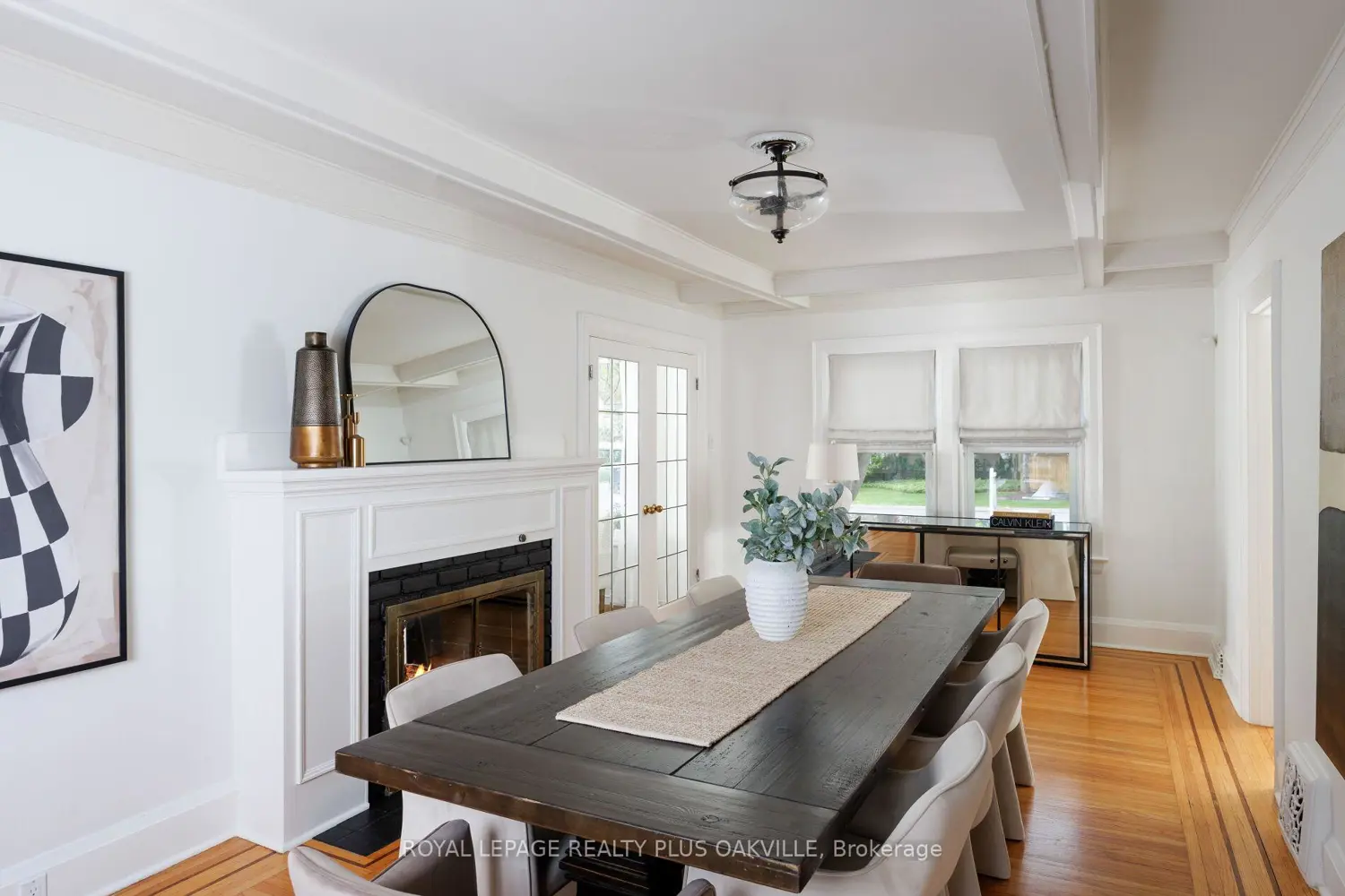 373 Rossmore Boulevard photo 3