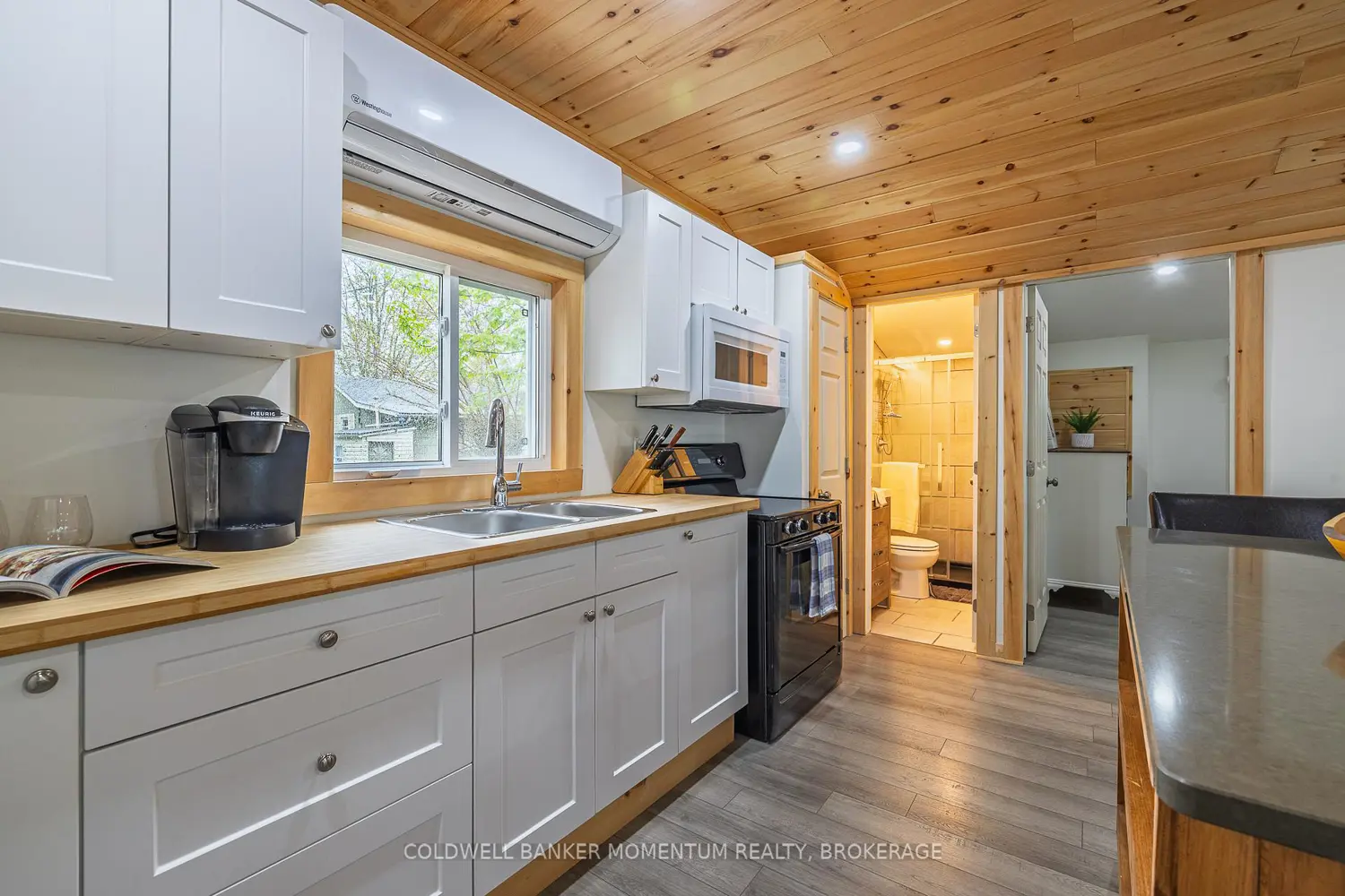 Additional image 8 of 12221 Lakeshore Road