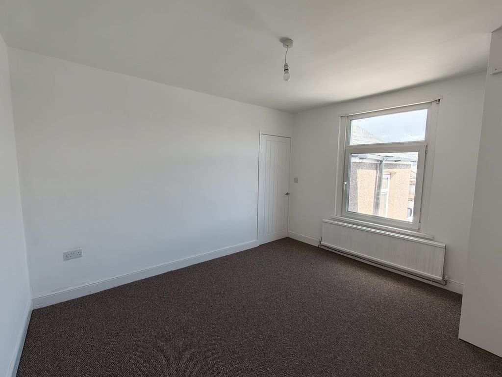 Additional image 13 of 3 bed terraced house to rentClyde Street, Risca NP11