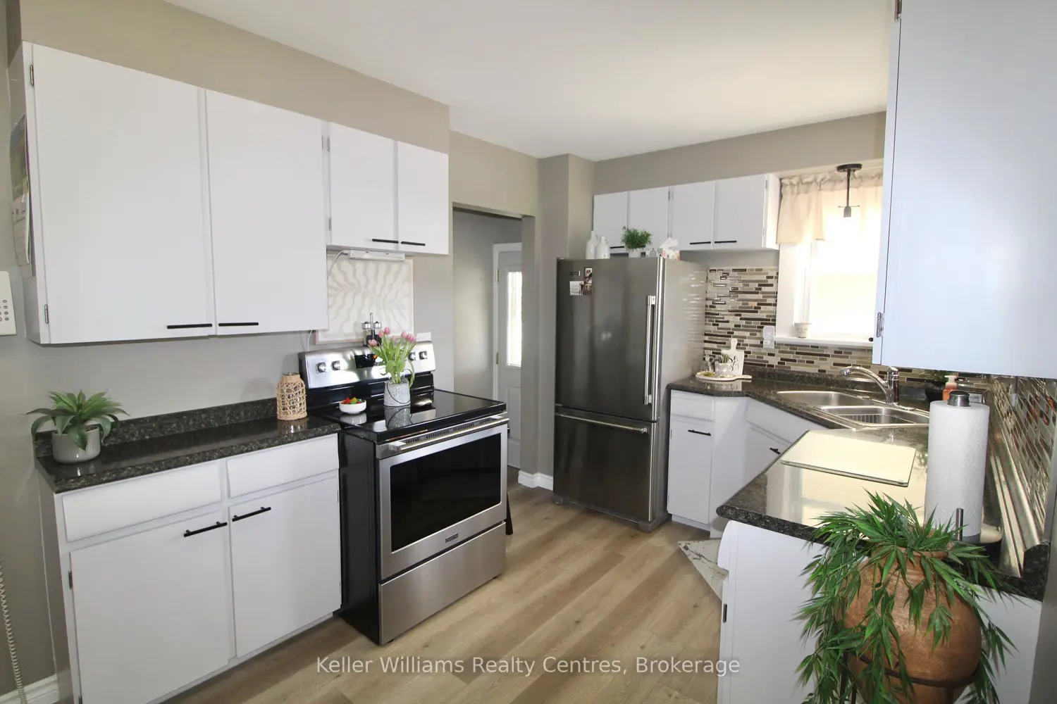 Additional image 9 of 587 11Th Street