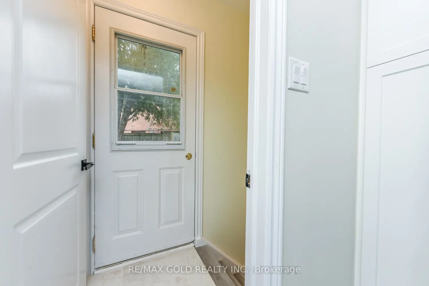 Additional image 10 of 7595 Wrenwood Crescent