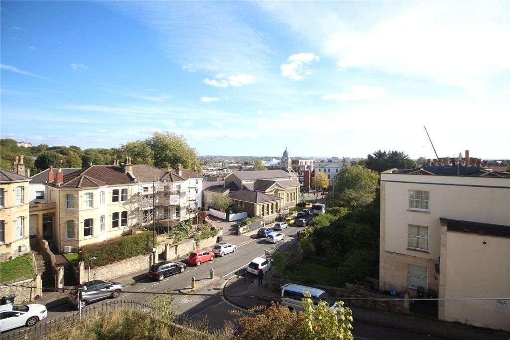 Additional image 8 of 2 bed flat to rentArley Hill, Cotham, Bristol BS6