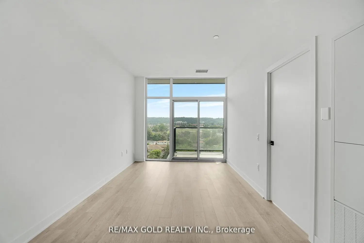Additional image 9 of 2782 Barton Street 803