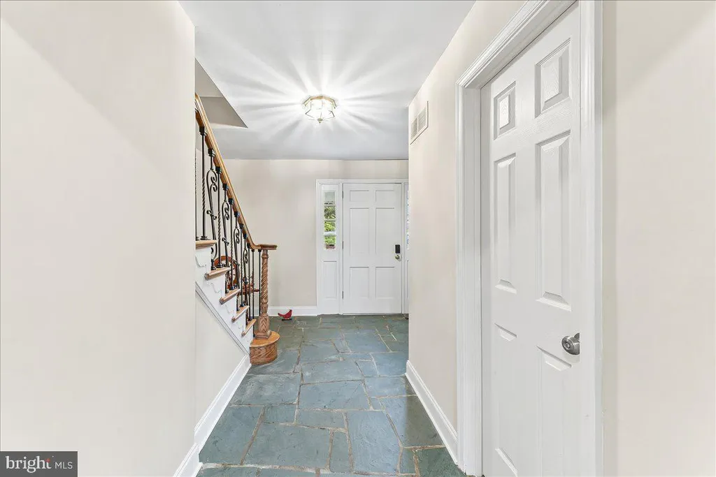 Additional image 4 of 5449 Crestline Road, Wilmington, DE 19808