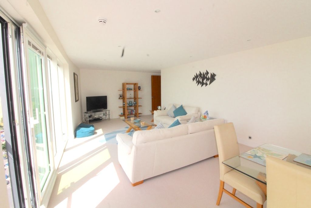 Additional image 3 of 2 bed flat to rentTrawler Road, Maritime Quarter, Swansea SA1