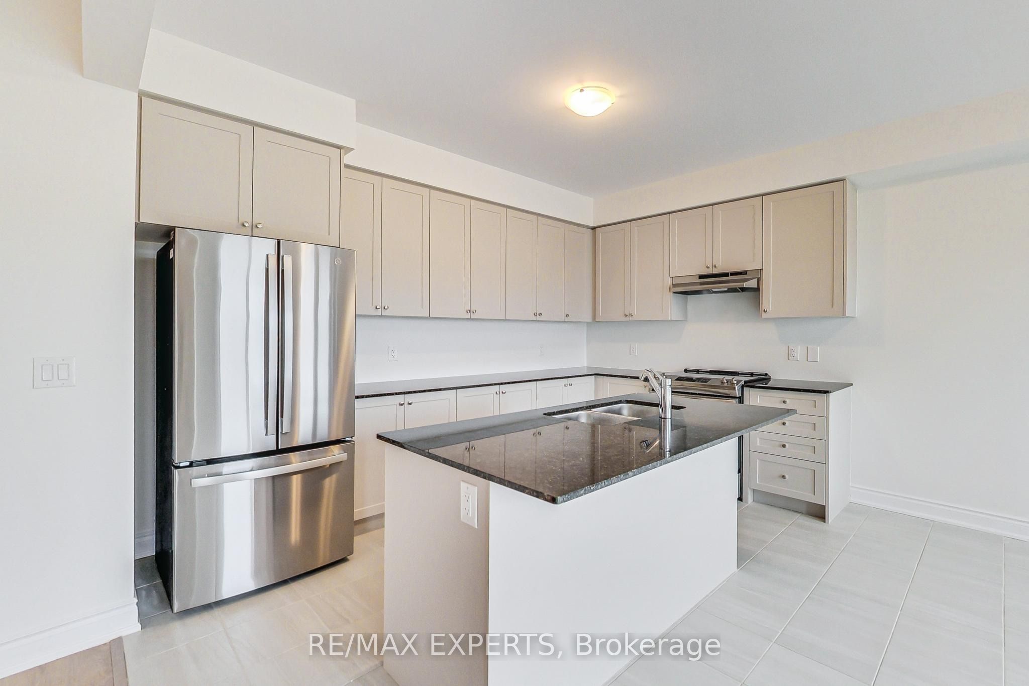 Additional image 5 of 11 Union Boulevard, Wasaga Beach, ON, L9Z 0M6