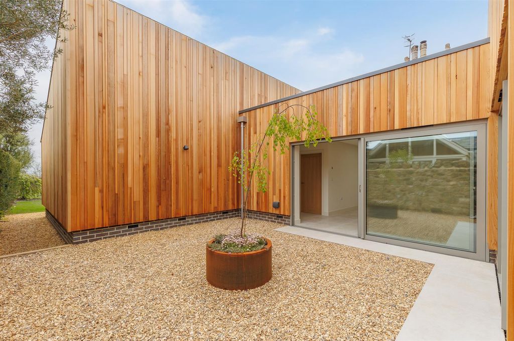 Additional image 18 of 2 bed detached bungalow for saleNiton Undercliff, Isle Of Wight PO38