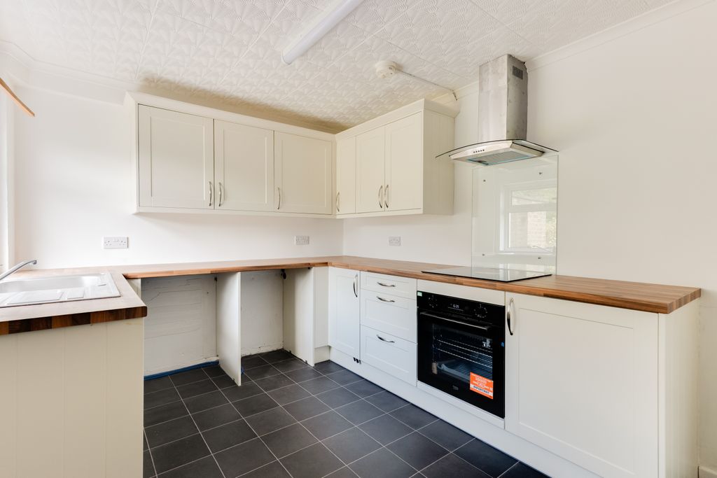 Additional image 6 of 3 bed semi-detached house to rentEarlsburn Avenue, Stirling FK7