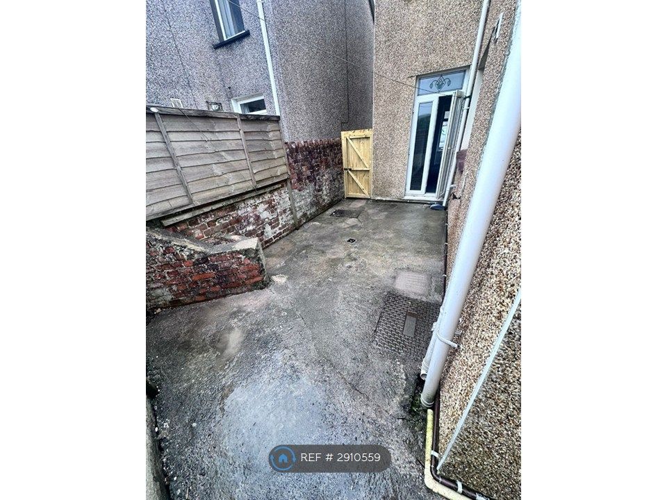 Additional image 13 of 3 bed semi-detached house to rentChurch St, Tredegar NP22