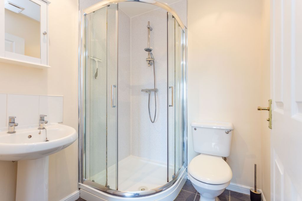 Additional image 6 of 2 bed flat to rentLindsay Gardens, Bathgate EH48