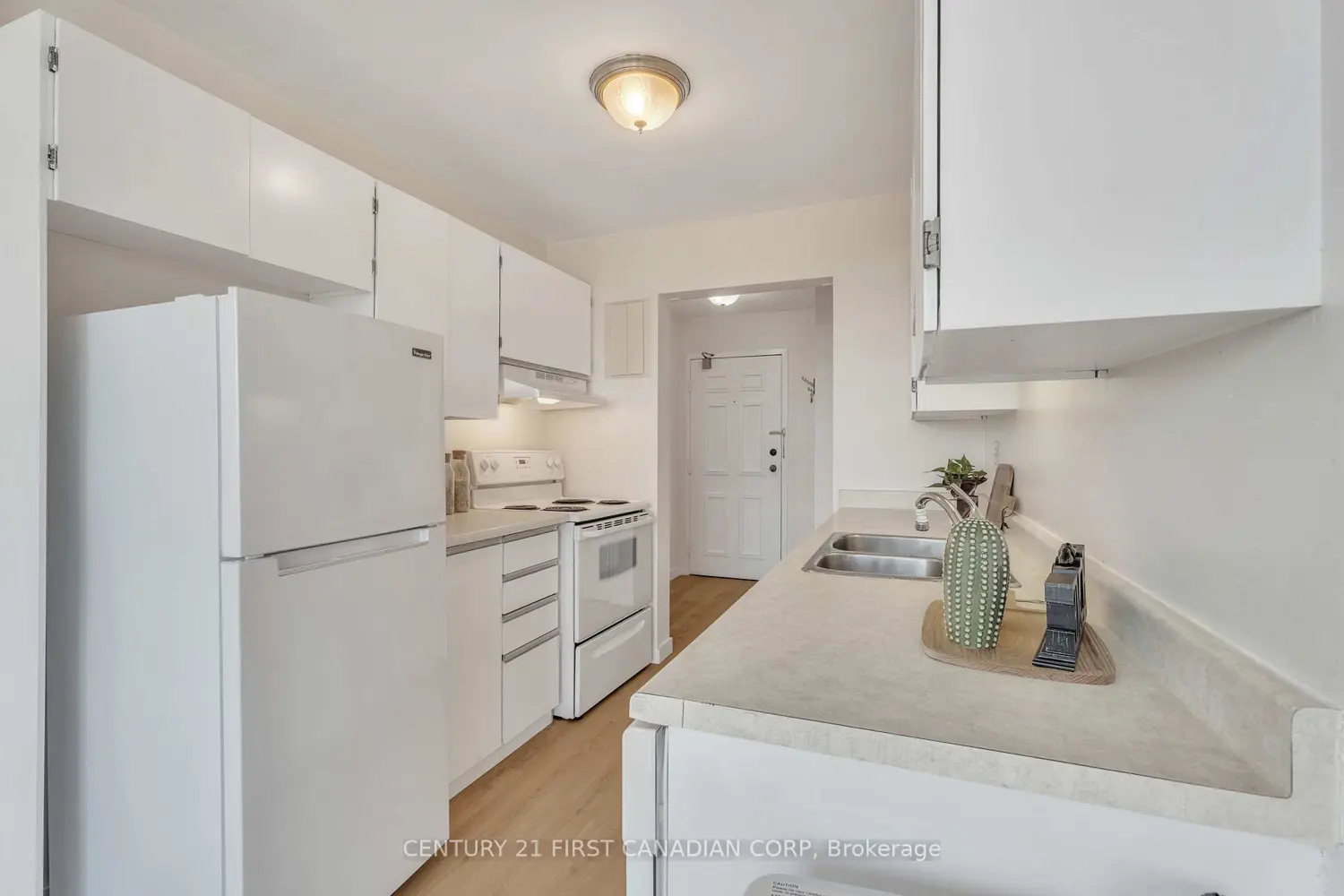 Additional image 12 of 600 Grenfell Drive 1010