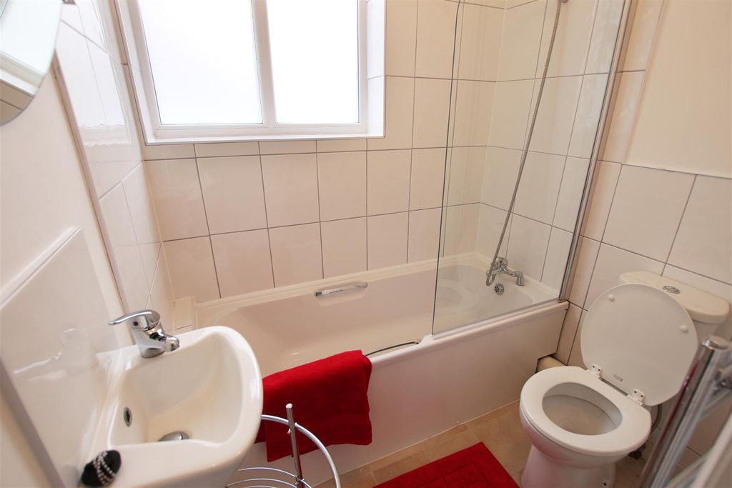 Additional image 11 of 4 bed terraced house to rentWhitworth Road, Northampton NN1