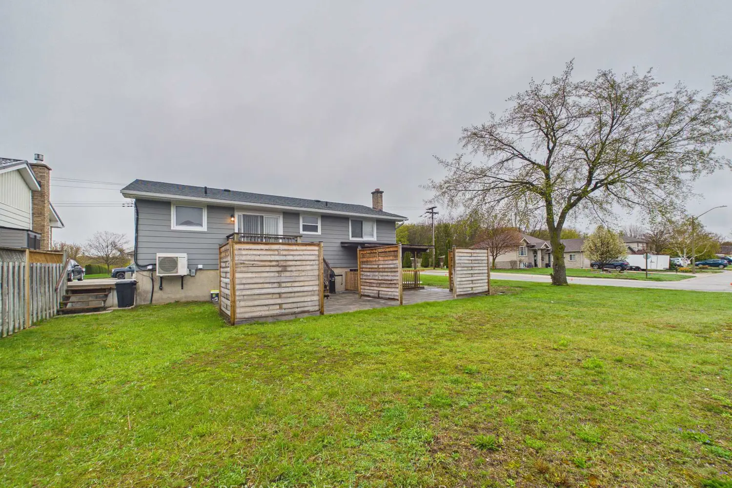 490 St Albert Street photo 4