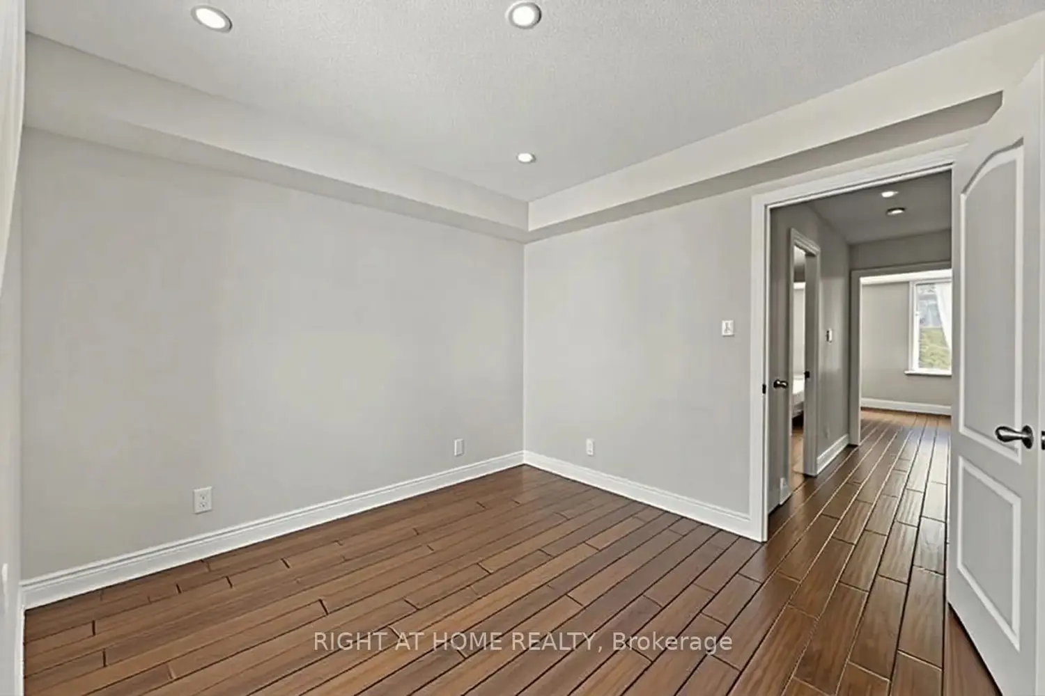 Additional image 10 of 12 Sudbury Street 2608