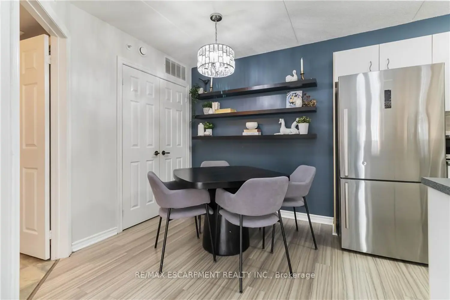 Additional image 6 of 4015 Kilmer Drive 110