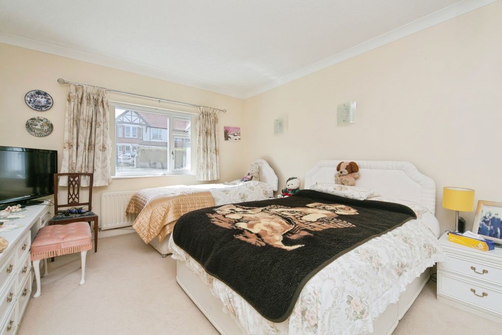 Additional image 12 of 2 bed flat for saleEverard Road, Rhos On Sea, Colwyn Bay, Conwy LL28