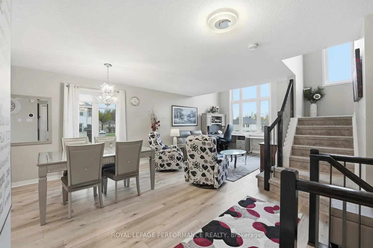 302 Galston Private photo 2