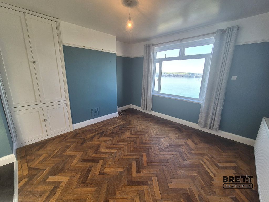 Additional image 4 of 4 bed detached house to rent14 Pointfields Crescent, Hakin, Milford Haven, Pembrokeshire. SA73