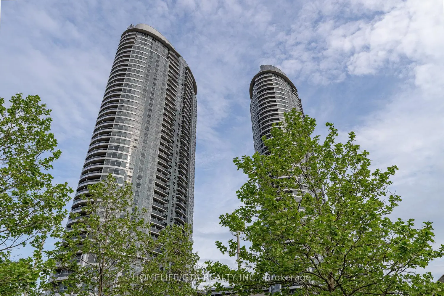 125 Village Green Square 2508