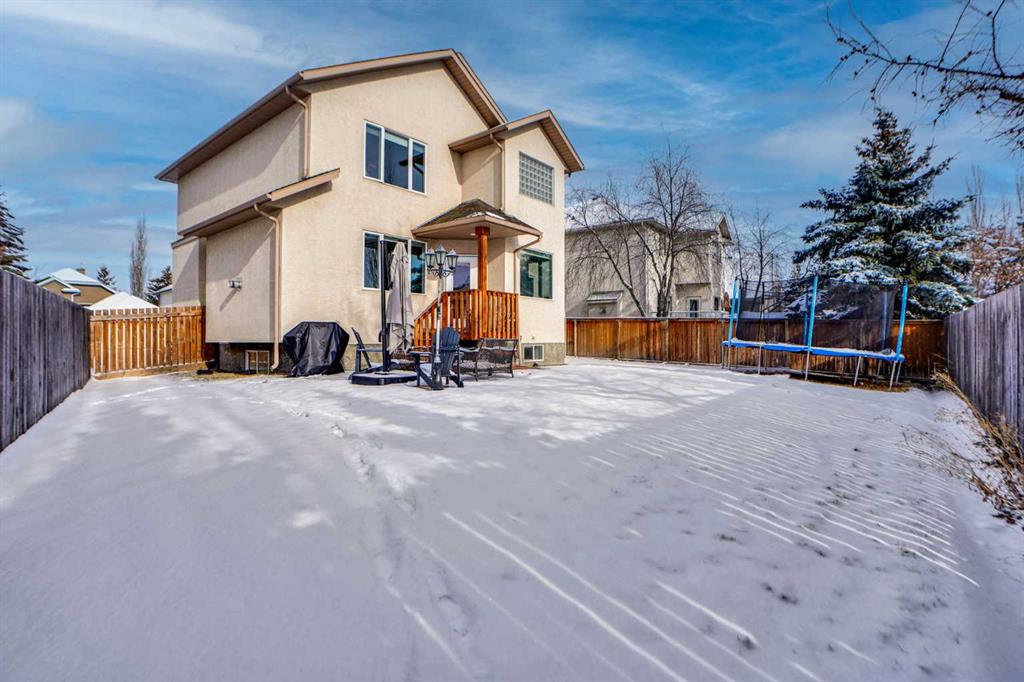 Additional image 3 of 6 Strathridge Way SW, Calgary, AB, T3H 3S3