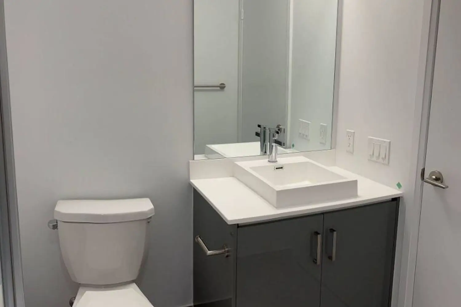 Additional image 6 of 251 Manitoba Street 2809