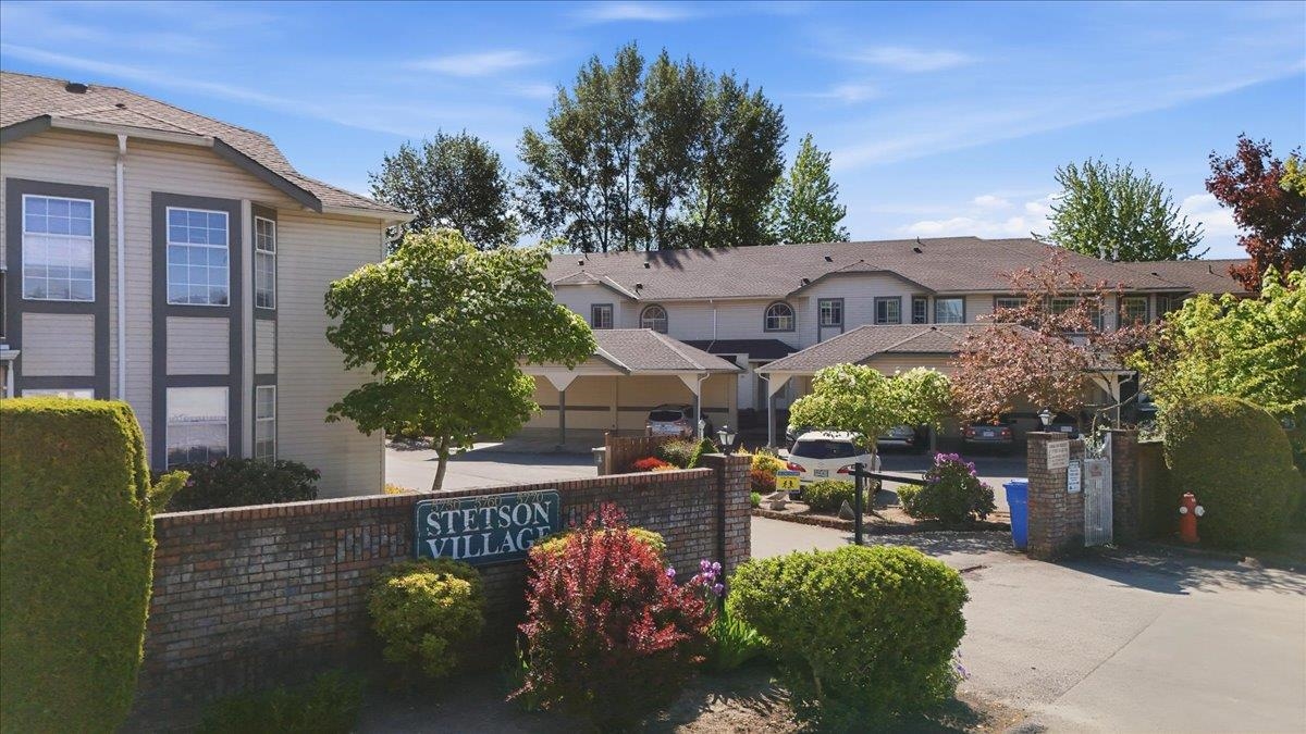 21-5750 174 Street, Surrey, BC, V3S 7K3