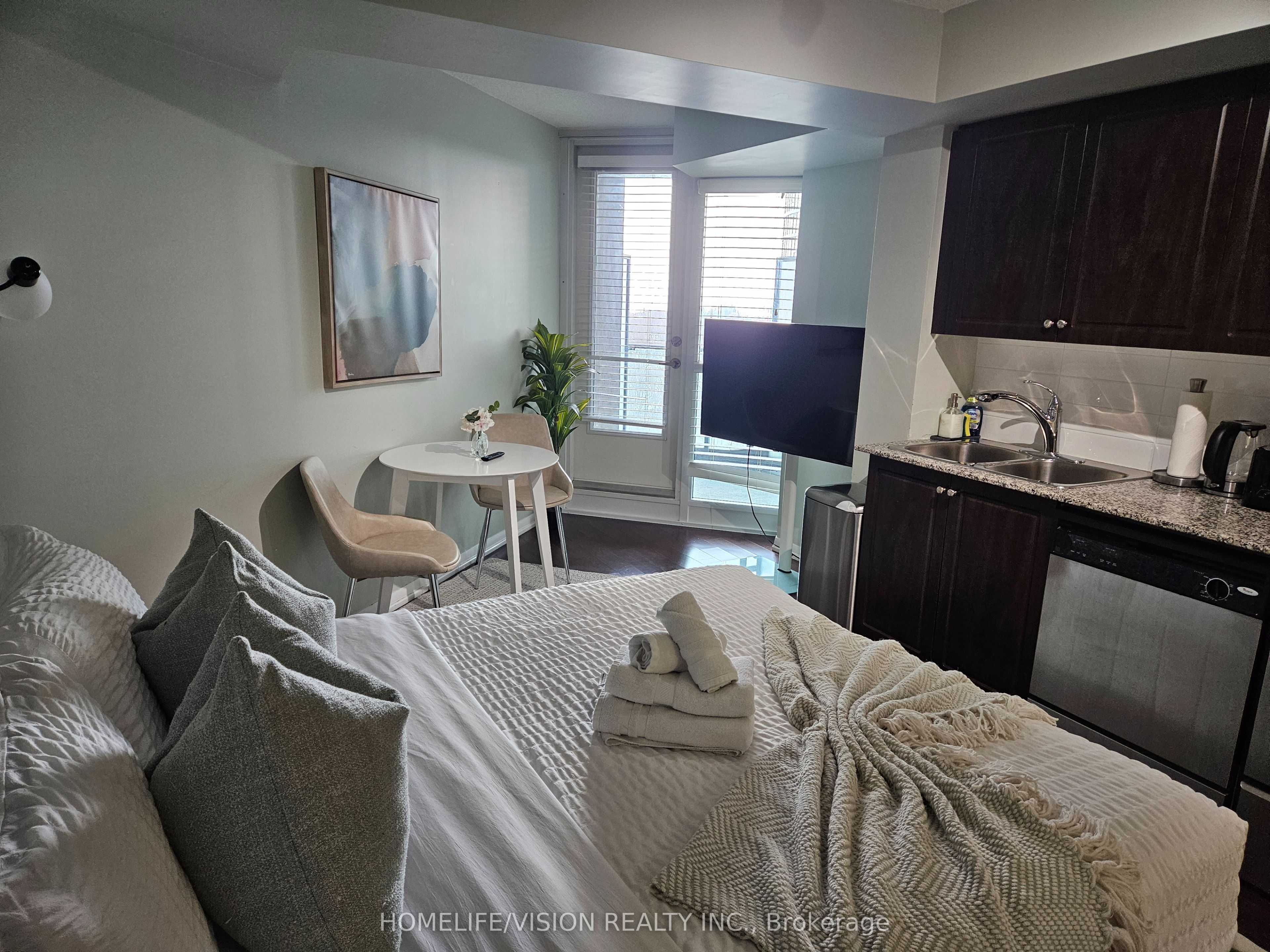 Additional image 6 of 1258-209 Fort York Boulevard, Toronto, ON, M5V 4A1