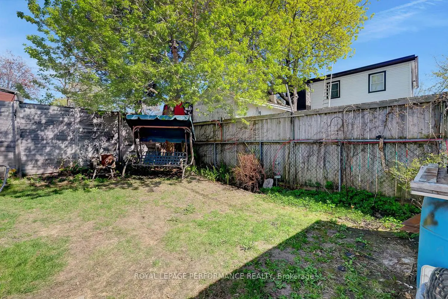 Additional image 17 of 228 Carillon Street