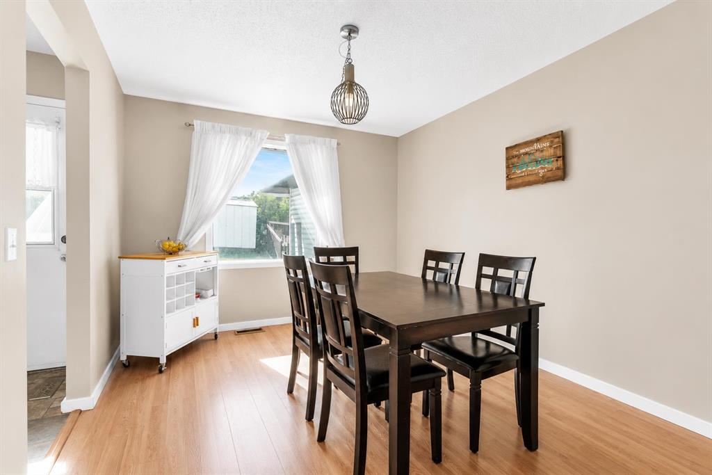 Additional image 6 of 140 Dalhousie Road NW, Calgary, AB, T3A 2H1
