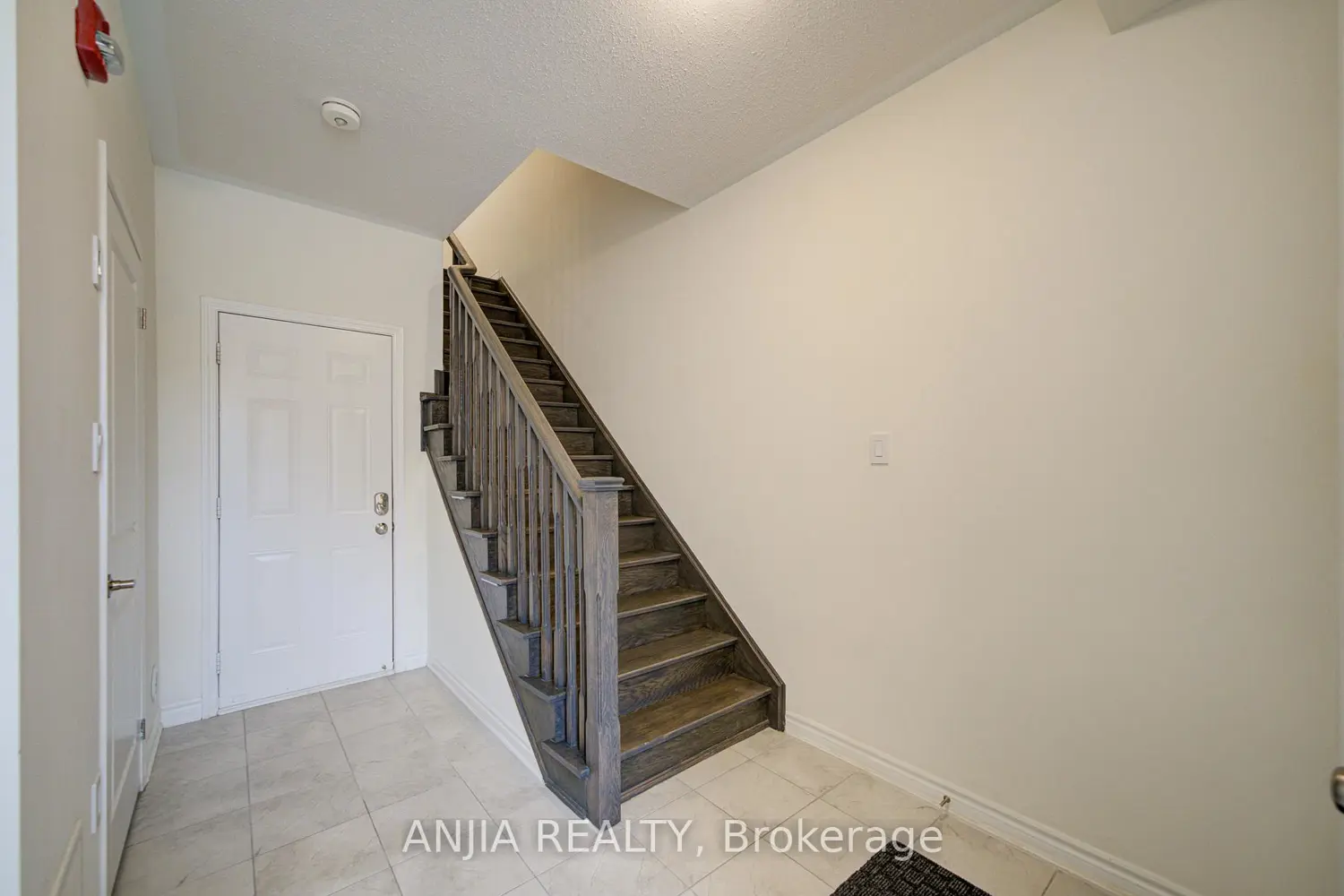 Additional image 4 of 16 Adam Sellers Street