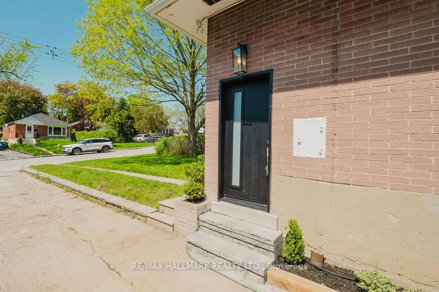 53 Fraserton Crescent photo 3