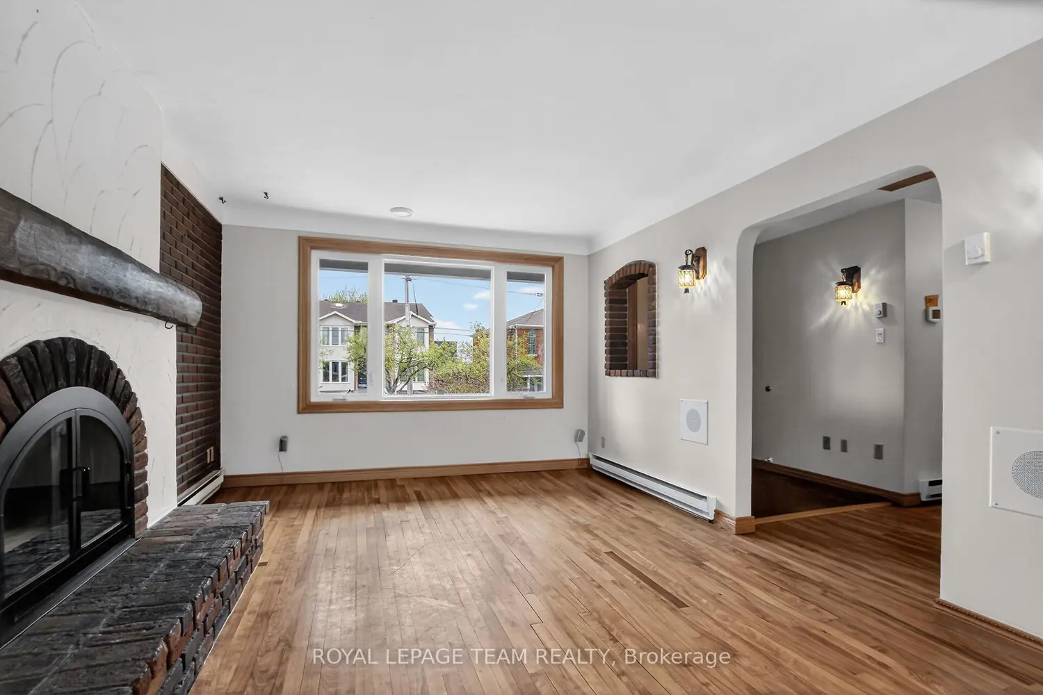 77 West Presland Road photo 3