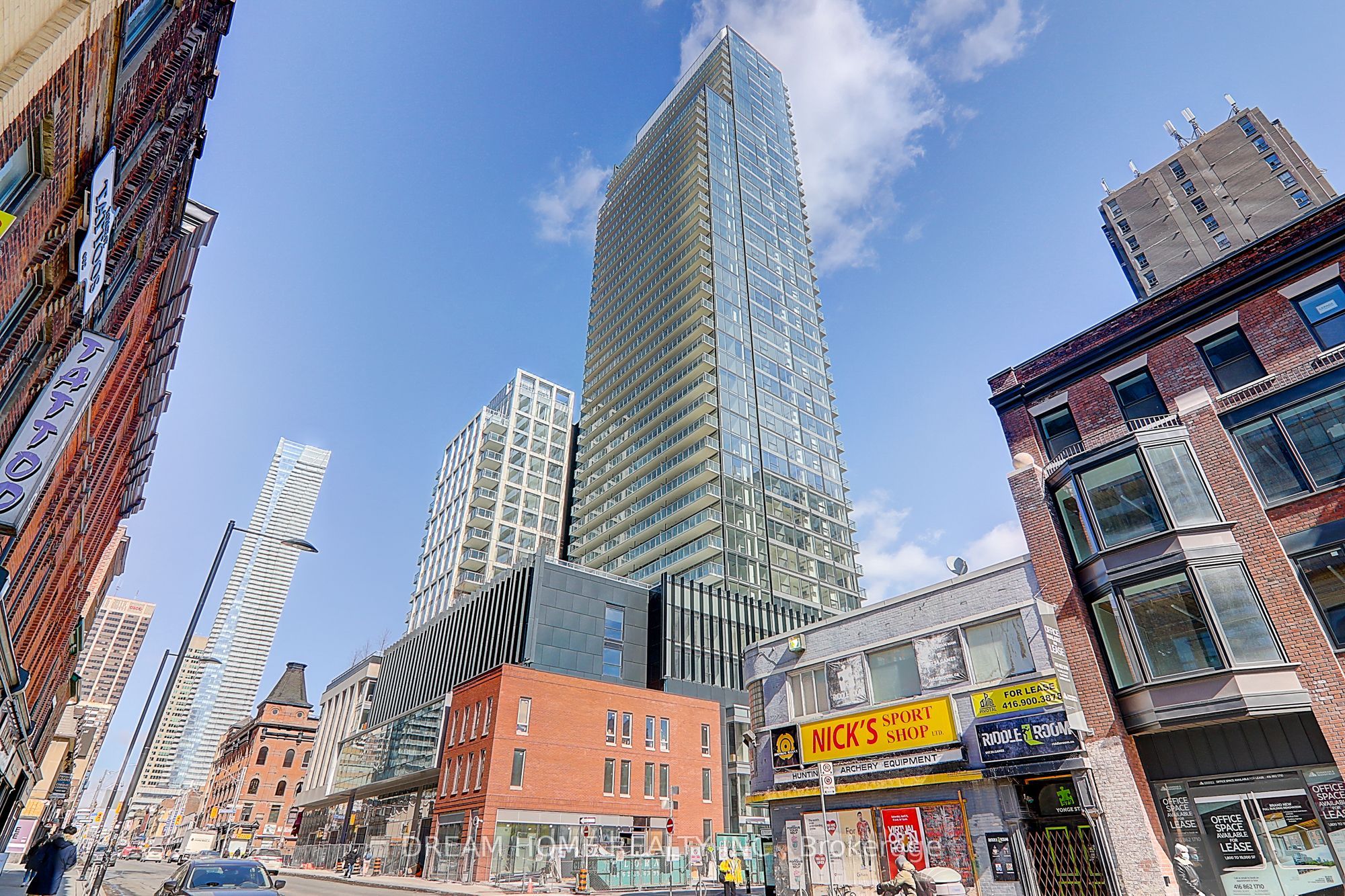1913-3 Gloucester Street, Toronto, ON, M4Y 0C6