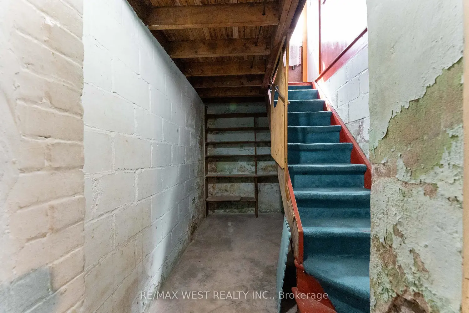 1311 King Street photo 4