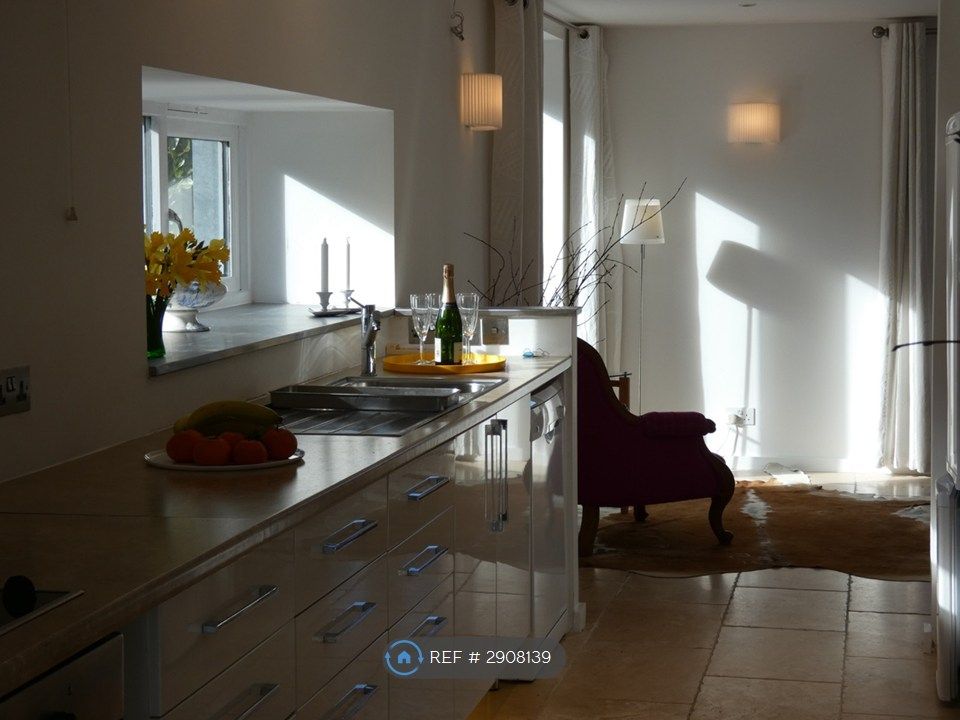 Additional image 5 of 3 bed detached house to rentCastlegate, Lanark ML11