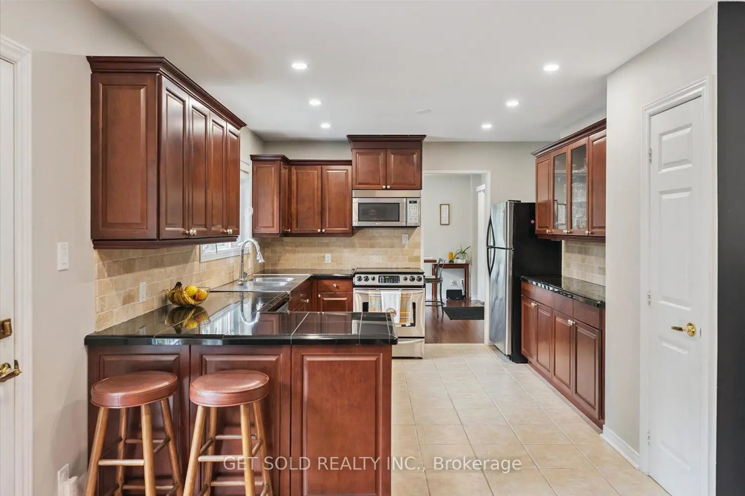 77 Simcoe Road photo 5