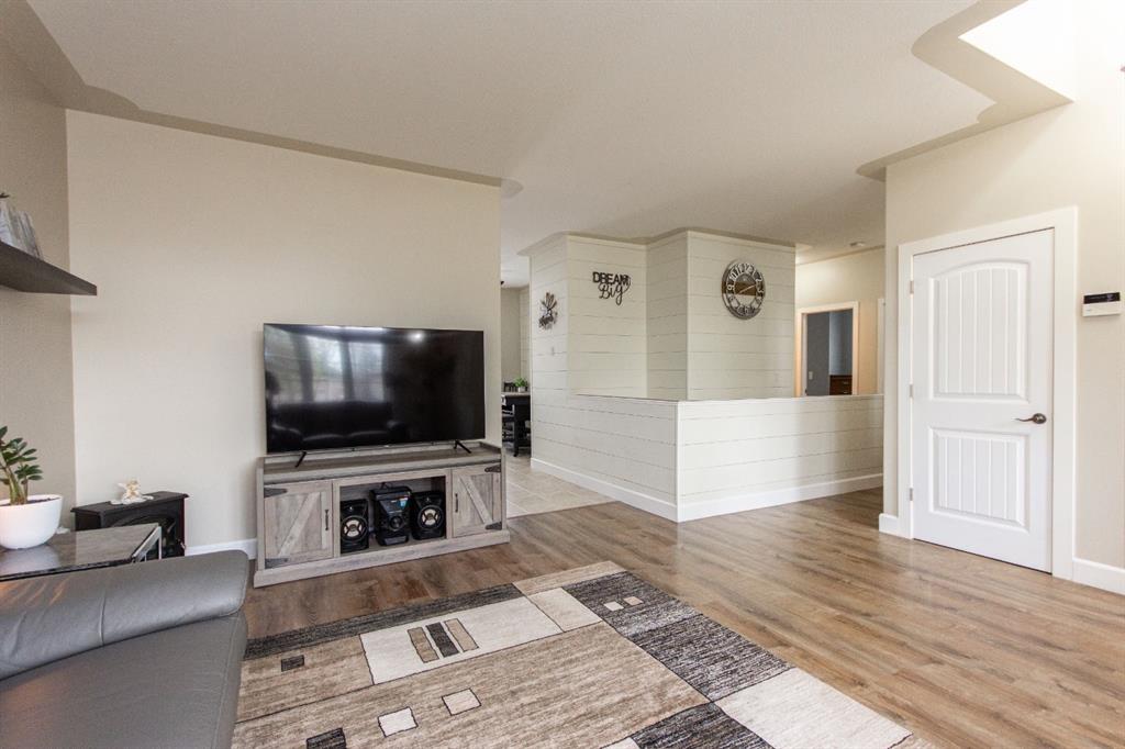 Additional image 4 of 57 Lagrange Crescent, Red Deer, AB, T4R 3K2