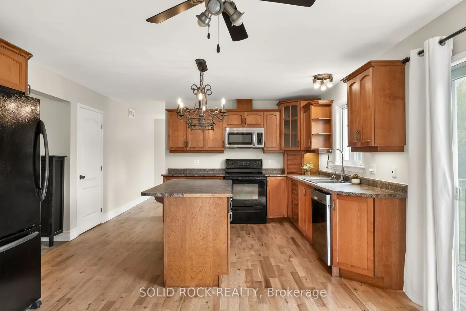 4230 Gordon Murdock Road photo 4