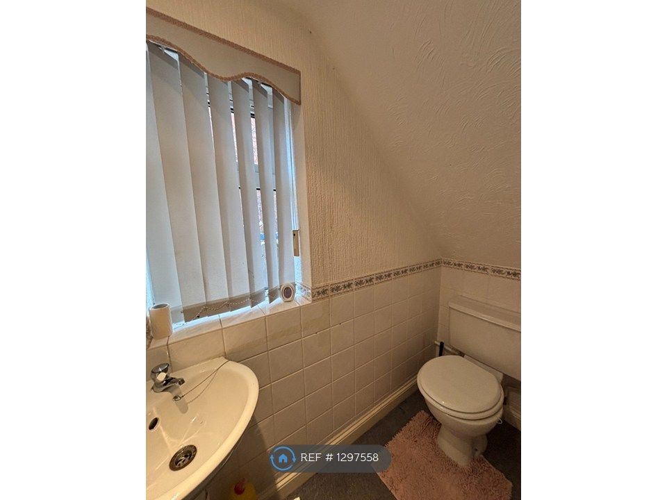 Additional image 5 of 3 bed semi-detached house to rentCliff Gardens, Scunthorpe DN15